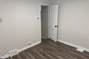 182 E Sharpnack St, Philadelphia, PA 19119 - Photo 6