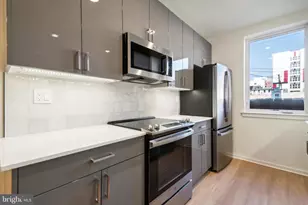 225 N 12th St, Philadelphia, PA 19107 - Photo 2