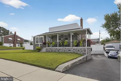 7613 Revere Street, Philadelphia, PA 19152 - Photo 2