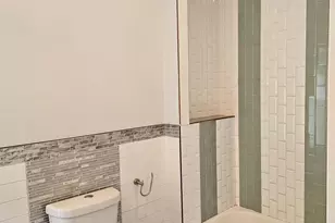 2100 Cross St, Philadelphia, PA 19146 - Photo 18