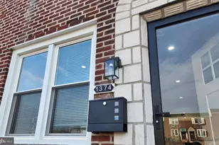 1374 Kimberly Dr, Philadelphia, PA 19151 - Photo 2