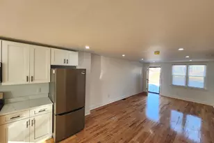 1374 Kimberly Dr, Philadelphia, PA 19151 - Photo 6