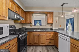 23 Evergreen Way, Philadelphia, PA 19115 - Photo 14