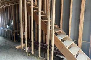 634 Watkins St, Philadelphia, PA 19148 - Photo 8