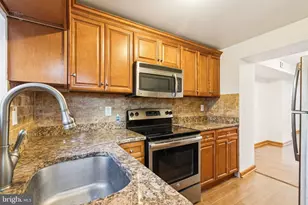 2430 Tulip St, Philadelphia, PA 19125 - Photo 12