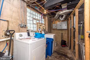 1921 W Nedro Ave, Philadelphia, PA 19141 - Photo 2