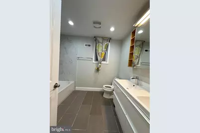 916 Snyder Avenue, Philadelphia, PA 19148 - Photo 16