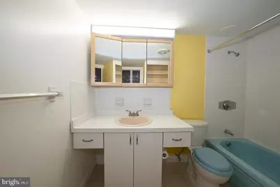 1919 Chestnut Street #1016, Philadelphia, PA 19103 - Photo 8