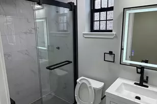 819 Jackson St, Philadelphia, PA 19148 - Photo 6