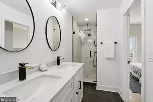 1814 E Moyamensing Ave, Philadelphia, PA 19148 - Photo 28