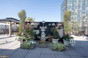 118 S 21st St, Philadelphia, PA 19103 - Photo 14