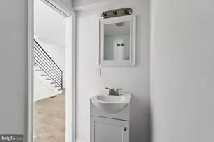 2041 S Bucknell St, Philadelphia, PA 19145 - Photo 8