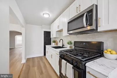 2038 S Redfield Street, Philadelphia, PA 19143 - Photo 8