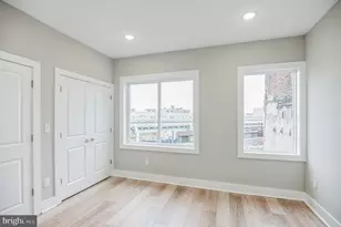 2216 Emerald St, Philadelphia, PA 19125 - Photo 12