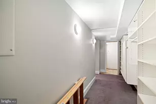 1008 Spruce St, Philadelphia, PA 19107 - Photo 22