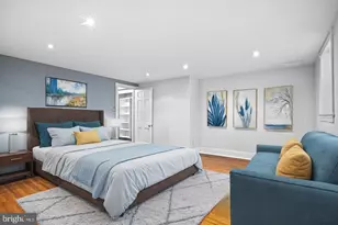 1008 Spruce St, Philadelphia, PA 19107 - Photo 2