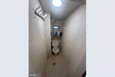 1733 S 9th Street, Philadelphia, PA 19148 - Photo 6