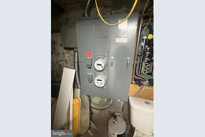 5043 N 5th Street #1ST FL COM., Philadelphia, PA 19120 - Photo 10