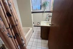 2441 Carpenter St, Philadelphia, PA 19146 - Photo 18