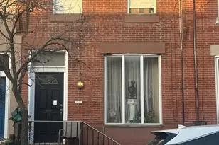 2441 Carpenter St, Philadelphia, PA 19146 - Photo 2