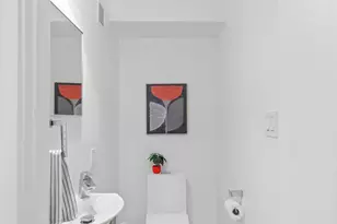 869 Corinthian Ave, Philadelphia, PA 19130 - Photo 14