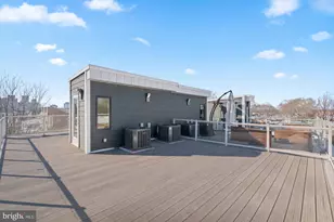 869 Corinthian Ave, Philadelphia, PA 19130 - Photo 16