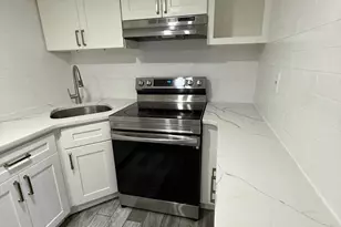 1224 Carlton St, Philadelphia, PA 19107 - Photo 2