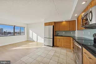 200 Lombard St, Philadelphia, PA 19147 - Photo 4