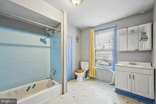 2830 N 4th St, Philadelphia, PA 19133 - Photo 16