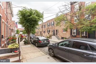 130 Manton Street, Philadelphia, PA 19147 - Photo 2