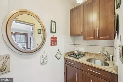 405 S 17th Street, Philadelphia, PA 19146 - Photo 6