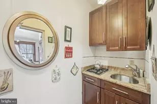 405 S 17th St, Philadelphia, PA 19146 - Photo 6