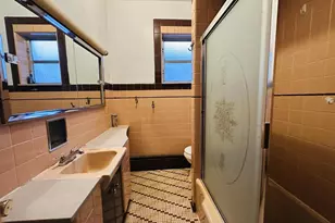 2305 S 9th St, Philadelphia, PA 19148 - Photo 6