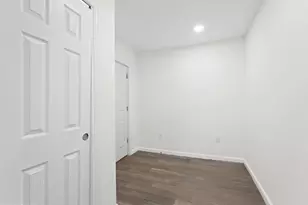 2443 Nicholas St, Philadelphia, PA 19121 - Photo 16