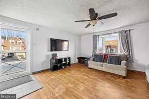 155 Meadow Ln, Philadelphia, PA 19154 - Photo 4