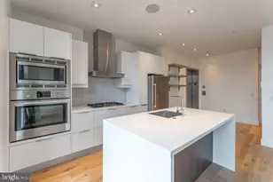 240 N 2nd St, Philadelphia, PA 19106 - Photo 1