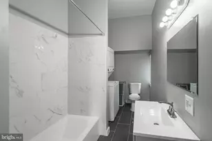 1933 Spring Garden St, Philadelphia, PA 19130 - Photo 12