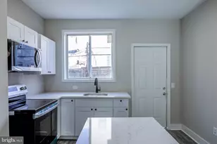 2115 Reed St, Philadelphia, PA 19146 - Photo 12