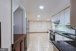 2421 Vista St, Philadelphia, PA 19152 - Photo 22