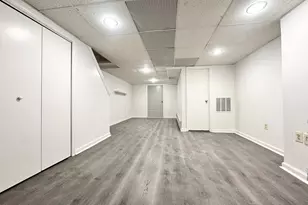 219 Longshore Ave, Philadelphia, PA 19111 - Photo 16