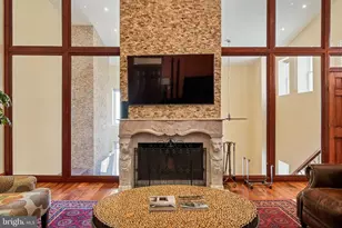 802 Locust St, Philadelphia, PA 19107 - Photo 32