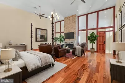 802 Locust Street #201, Philadelphia, PA 19107 - Photo 36