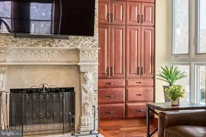 802 Locust Street #201, Philadelphia, PA 19107 - Photo 14