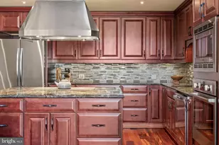 802 Locust St, Philadelphia, PA 19107 - Photo 8