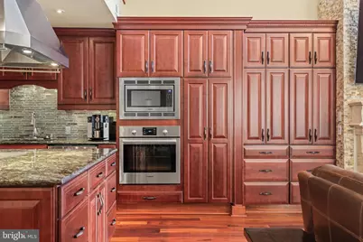 802 Locust Street #201, Philadelphia, PA 19107 - Photo 6