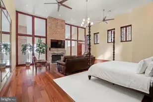 802 Locust St, Philadelphia, PA 19107 - Photo 34