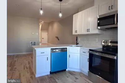 2821 W Girard Avenue #2ND FLOOR, Philadelphia, PA 19130 - Photo 6