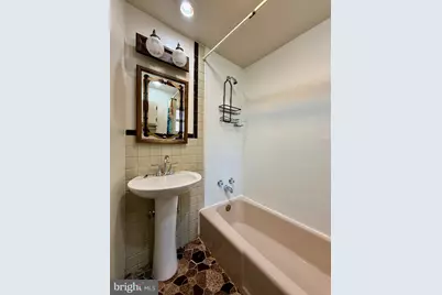 1241 S Alder Street, Philadelphia, PA 19147 - Photo 22