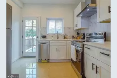 913 S Yewdall Street, Philadelphia, PA 19143 - Photo 6