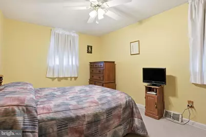 1027 Griffith Street, Philadelphia, PA 19111 - Photo 18